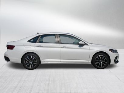 New 2025 Volkswagen Jetta SE