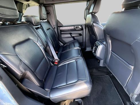 Used 2025 Ford Bronco Outer Banks AWD/4WD image 18