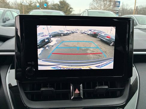 Used 2023 Toyota Corolla LE image 29