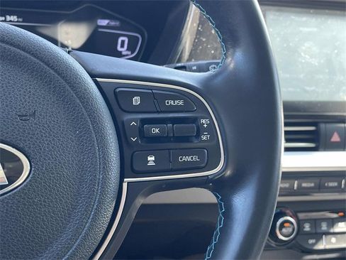 Used 2021 Kia Niro Touring image 13