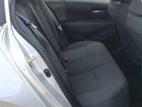 Used 2020 Toyota Corolla LE image 26