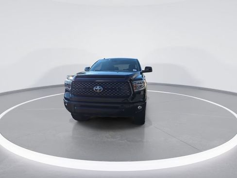Used 2019 Toyota Tundra Platinum AWD/4WD image 6
