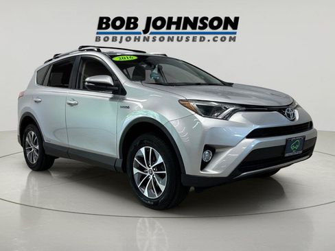 Used 2016 Toyota RAV4 XLE AWD/4WD image 1