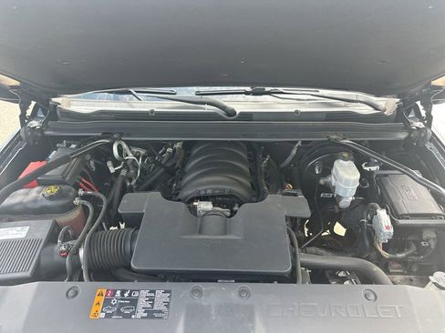 Used 2019 Chevrolet Tahoe LS AWD/4WD image 30