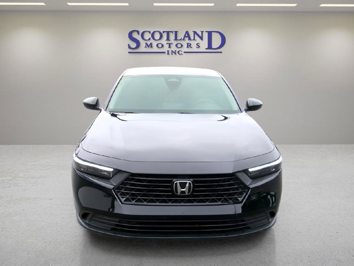 Used 2025 Honda Accord LX image 3