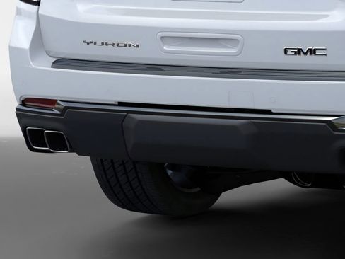 New 2026 GMC Yukon Denali Ultimate w/ LPO, Floor Liner Package AWD/4WD image 16