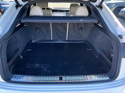 Certified 2024 Audi Q8 e-tron Premium Plus image 15