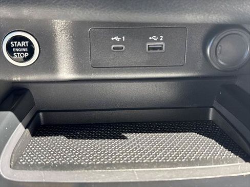 Used 2023 Nissan Rogue SV FWD image 19