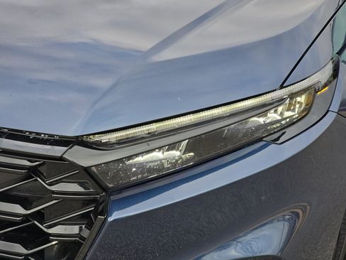 Used 2025 Honda CR-V Sport image 28