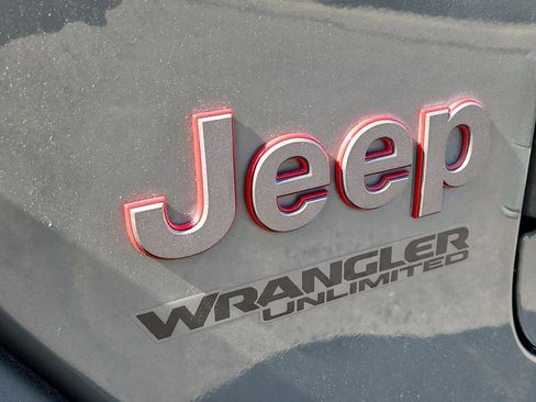 Used 2019 Jeep Wrangler Unlimited Rubicon w/ Uconnect 4C Nav & Sound Group AWD/4WD image 5