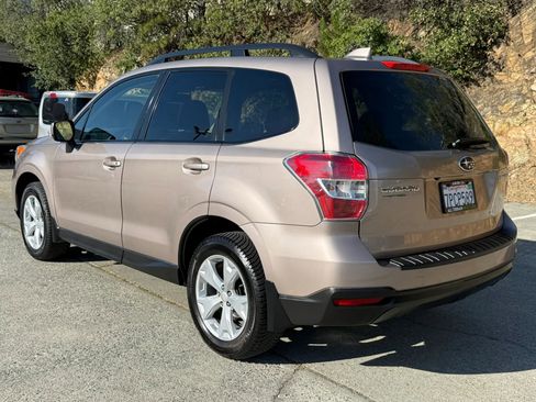 Used 2016 Subaru Forester 2.5i Premium w/ Popular Package #2 AWD/4WD image 5