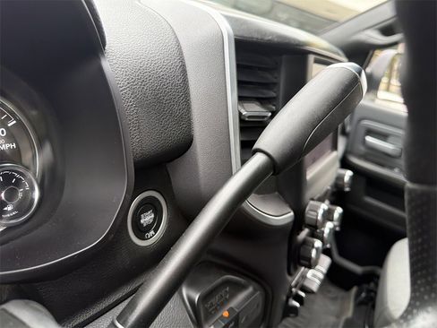 Used 2022 RAM 2500 Big Horn w/ Cold Weather Group image 26