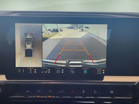 Used 2023 GMC Sierra 1500 SLT w/ SLT Premium Plus Package image 30