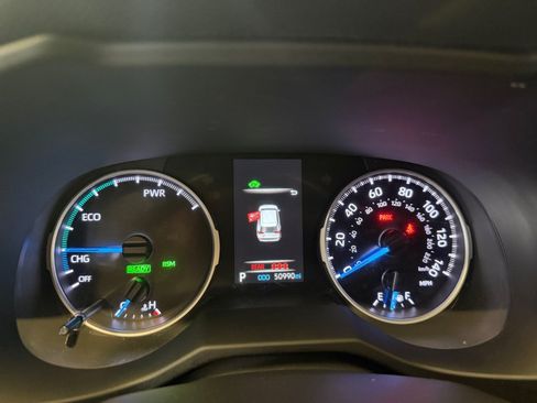Used 2022 Toyota RAV4 XLE AWD/4WD image 14