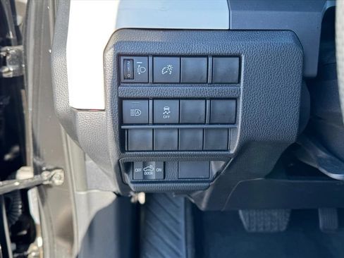 Used 2024 Toyota Tacoma TRD Off-Road image 17