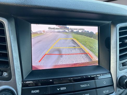 Used 2018 Hyundai Tucson SEL FWD image 17