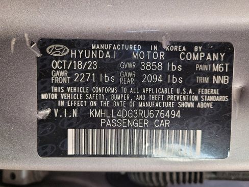 Used 2024 Hyundai Elantra SE FWD image 33