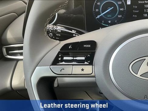 New 2025 Hyundai Elantra SEL image 23