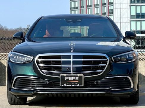 Certified 2023 Mercedes-Benz S 580 4MATIC Sedan image 2