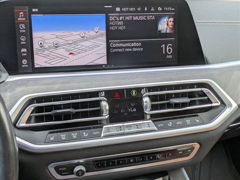 Used 2022 BMW X5 xDrive40i w/ M Sport Package AWD/4WD image 11