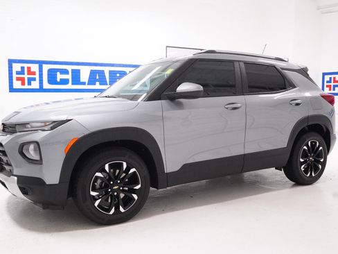Used 2023 Chevrolet TrailBlazer LT FWD image 10