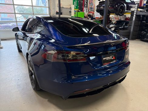 Used 2021 Tesla Model S Plaid image 8