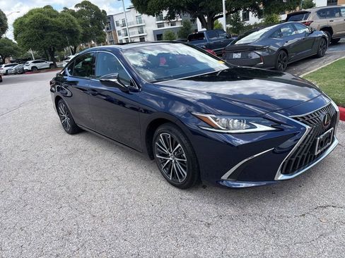 Used 2025 Lexus ES 300h w/ Premium Package FWD image 7