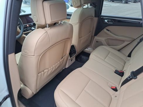 New 2026 Porsche Macan image 20