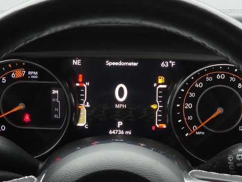 Used 2023 Jeep Wrangler Unlimited Sahara w/ Cold Weather Group AWD/4WD image 11