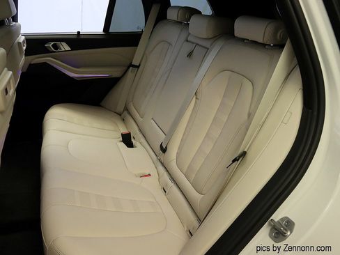 Used 2022 BMW X5 xDrive45e w/ Executive Package image 13