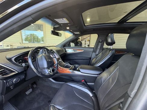Used 2020 Lincoln Nautilus Reserve w/ Equipment Group 202A AWD/4WD image 17