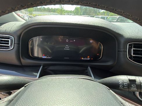 Used 2024 Jeep Wagoneer 4WD image 33