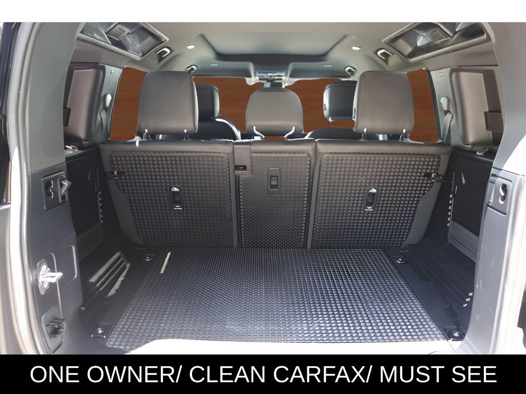 Used 2024 Land Rover Defender 110 X-Dynamic SE AWD/4WD image 15