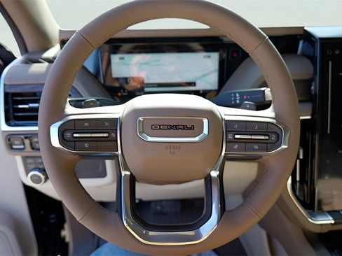 New 2026 GMC Yukon Denali w/ Sun & Power Step Package image 11