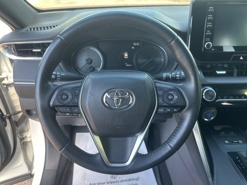 Used 2021 Toyota Venza XLE w/ Softex Package AWD/4WD image 17
