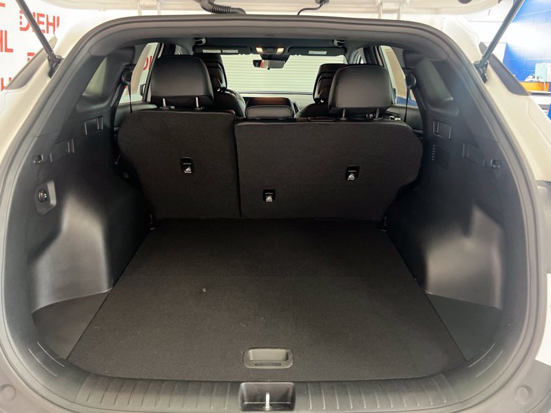 Certified 2025 Kia Sportage X-Line AWD/4WD image 8