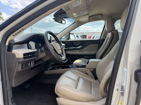 Used 2022 Lincoln Corsair FWD image 4