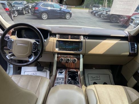 Used 2017 Land Rover Range Rover HSE AWD/4WD image 11