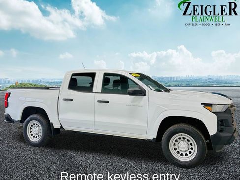 Used 2023 Chevrolet Colorado W/T image 7