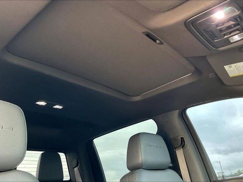 Used 2022 GMC Sierra 1500 Denali w/ Driver Alert Package II AWD/4WD image 28