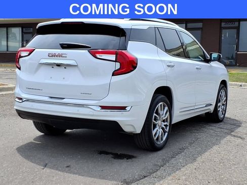 Used 2023 GMC Terrain Denali w/ LPO, Floor Liner Package AWD/4WD image 5