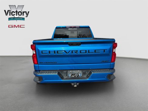 Used 2023 Chevrolet Silverado 1500 RST w/ Convenience Package II image 10