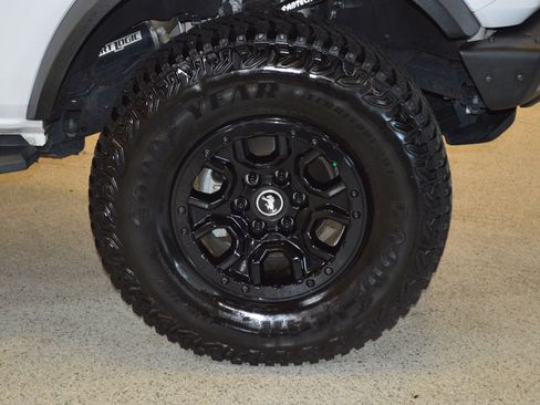 Used 2022 Ford Bronco Wildtrak AWD/4WD image 9