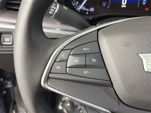 Used 2017 Cadillac XT5 Luxury w/ Driver Awareness Package image 27