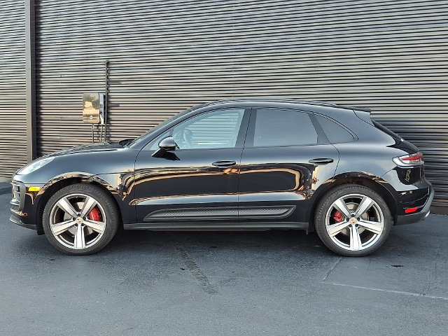 Certified 2024 Porsche Macan S AWD/4WD image 2