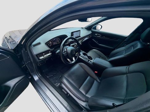 Certified 2024 Honda Civic Sport Touring image 9