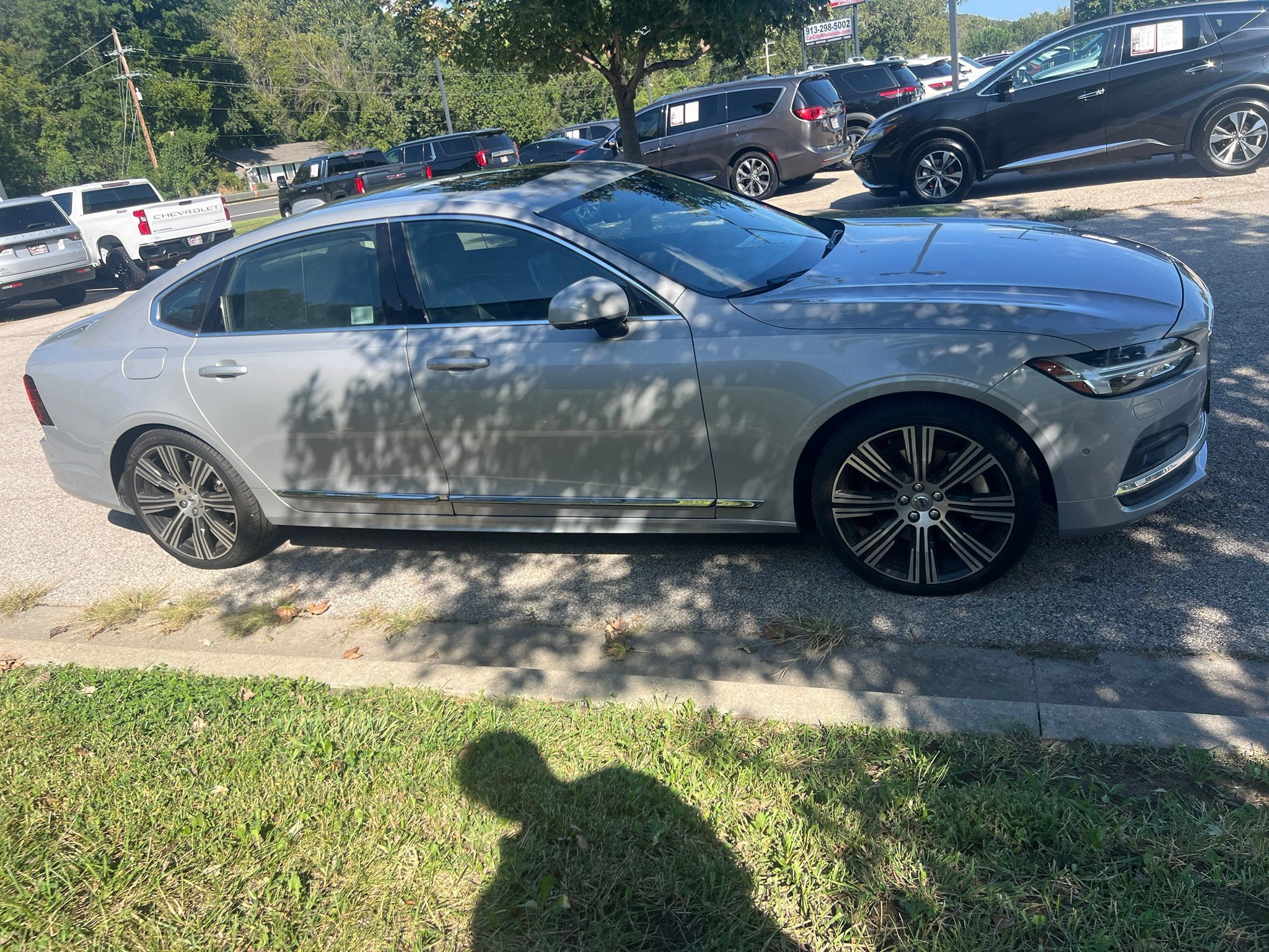 Used 2023 Volvo S90 B6 Plus AWD/4WD image 4