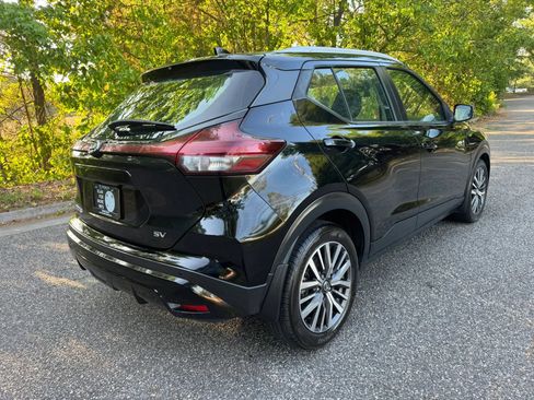 Used 2021 Nissan Kicks SV FWD image 5