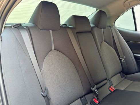 Used 2021 Toyota Camry LE FWD image 32