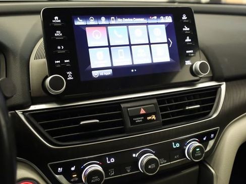 Used 2021 Honda Accord Touring image 21